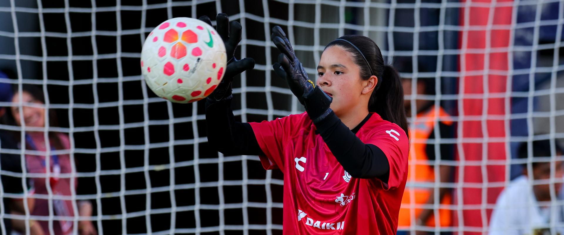 ¡Duelo de arqueras en la J11!